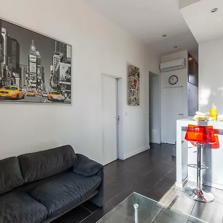 Апартаменты Castel Bay- Chic En Centre-ville